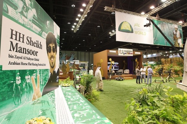 ‘أبوظبي للصيد’ يوثق لتاريخ الخيول العربية الأصيلة