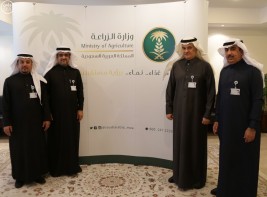 المهندس الفضلي يدشن الشعار الجديد لوزارة الزراعة