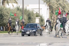 الخيول العربية وزي “الخويا” تلفت أنظار رئيس الصين