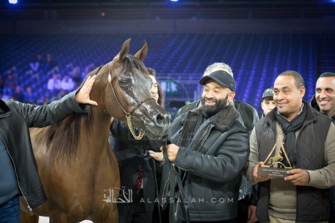 «دونا مولاتا بيلا» تتألق وتحقق أعلى درجة في افتتاح «باريس 2016» – نتائج اليوم الأول