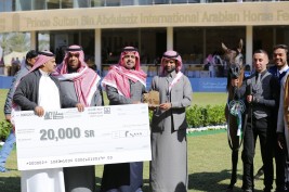 “دانة ” و”كنانة” السيد تسطعان في سماء مهرجان الأمير سلطان العالمي 2020 للجواد العربي