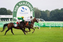 “شدوان” الخالدية يتوّج بلقب كأس زايد في بولندا