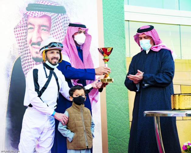 متوكل الخالدية يتزعم سباقات الخيل العربية