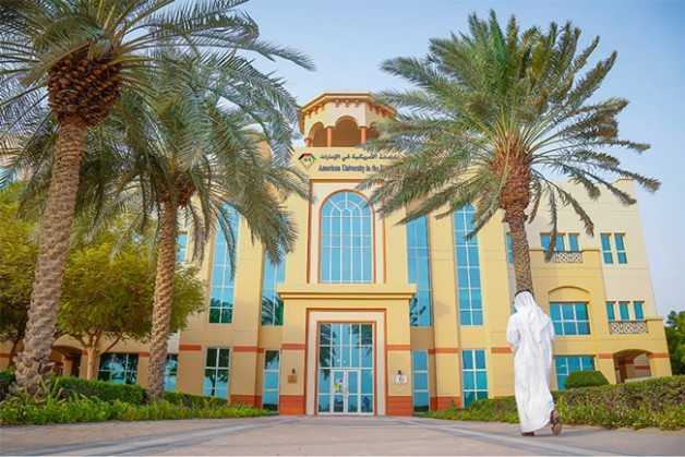 “العاديات” أول كلية متخصصة بالخيول في الإمارات