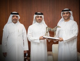 الدرويش يبحث مع الحربي سبل التعاون في خدمة الخيل العربية بين قطر والإمارات