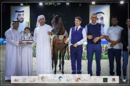 فضية وبرونزية لمربط دبي في بطولة الإمارات الوطنية لعروض الخيول العربية 2023